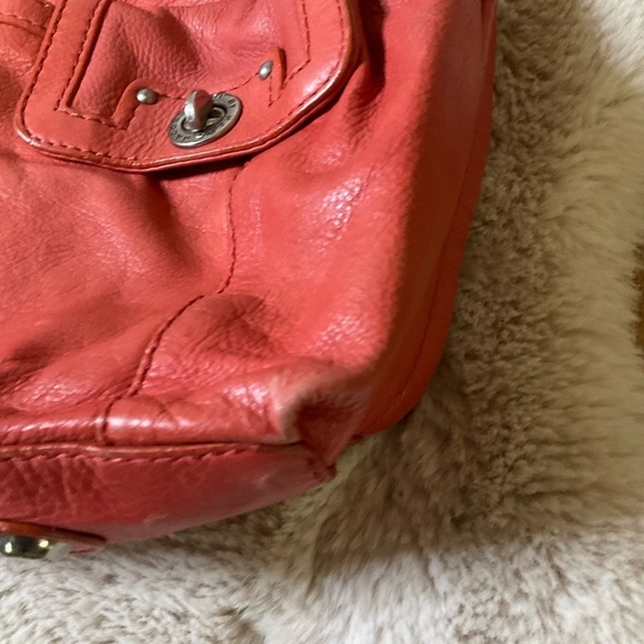 Marc Jacobs Hobo Red Turnlock. Leather Shoulder Bag Purse Slouchy - Picture 4 of 12